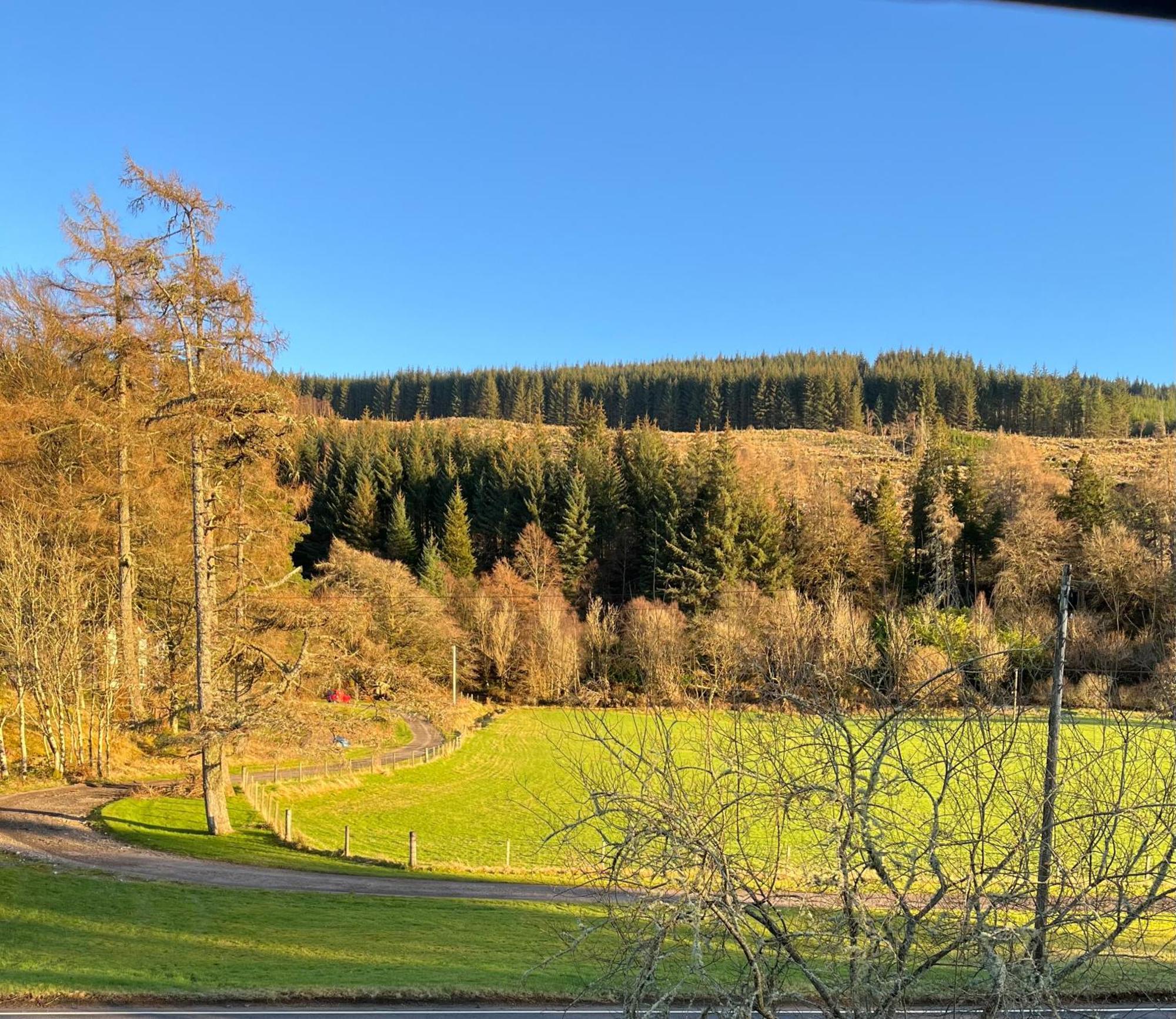 Great Glen Hostel Spean Bridge Exteriör bild